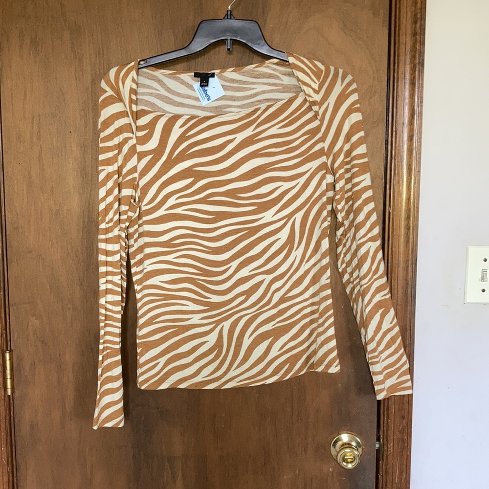 Ann Taylor zebra like print animal print lightweight top casual office M - Picture 13 of 17
